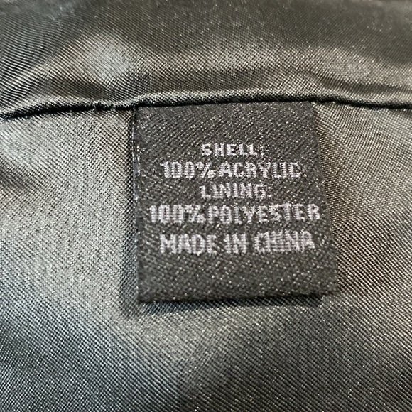 Black and white Buffalo 🦬 Plaid long vest - Picture 9 of 10